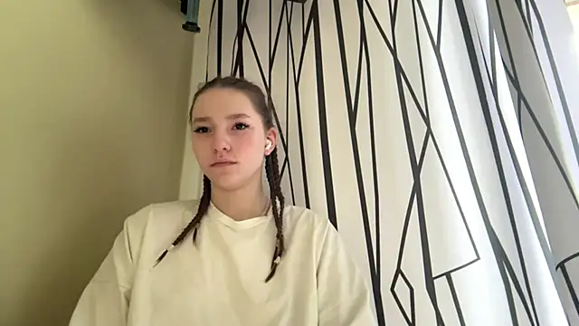 Snapshot of Kate_Wingurielle chatting on 05/11/26, 09:26 Kate Wingurielle online show from 05/11/26, 09:26