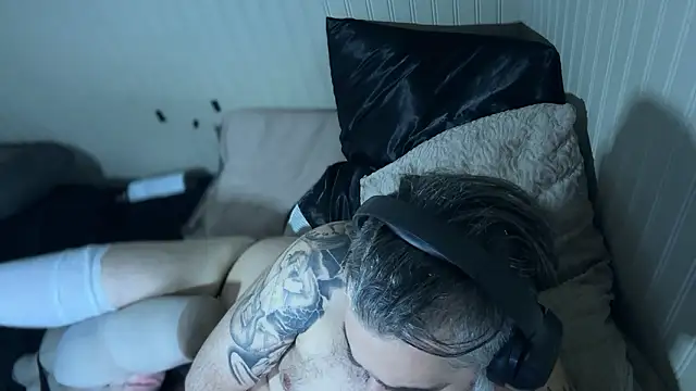 Snapshot of Helljeje chatting on 01/17/26, 06:00 Helljeje online show from 01/17/26, 06:00