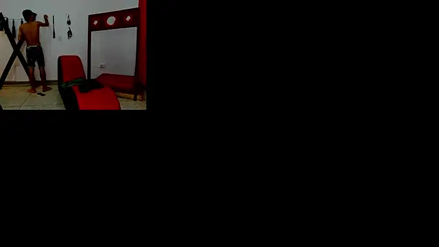 friends lust latin online show from 05/10/26, 12:10