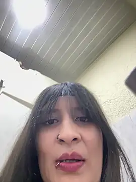 Snapshot of Alejandra_alson chatting on 05/07/26, 06:13 Alejandra alson online show from 05/07/26, 06:13