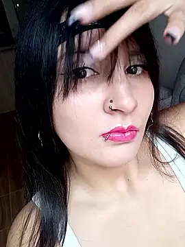 Snapshot of Alejandra_alson chatting on 05/12/26, 02:36 Alejandra alson online show from 05/12/26, 02:36