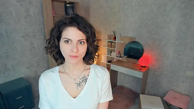 Snapshot of Kimasichka chatting on 05/17/26, 05:38 Kimasichka online show from 05/17/26, 05:38