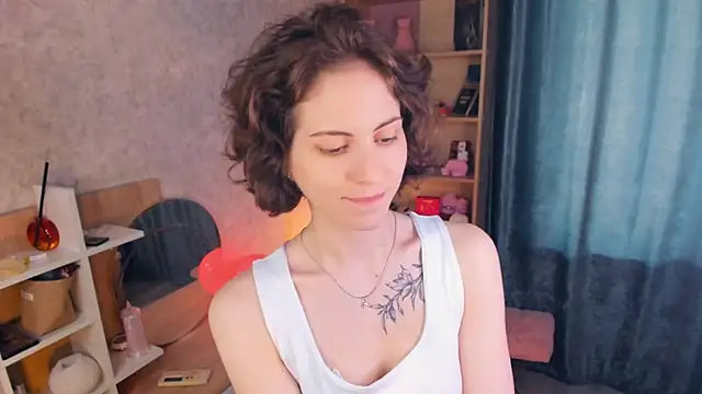 Snapshot of Kimasichka chatting on 07/03/26, 06:09 Kimasichka online show from 07/03/26, 06:09