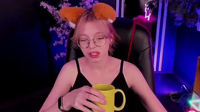 FoxxyyPolly online show from 07/21/26, 05:43