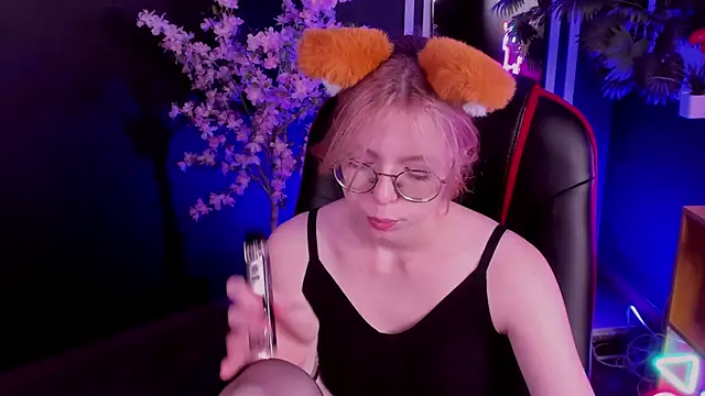 FoxxyyPolly online show from 07/22/26, 05:32