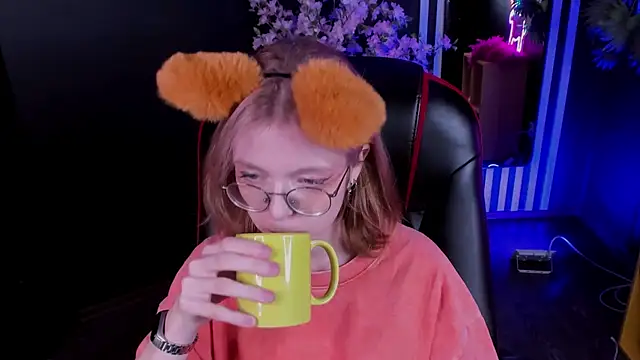 FoxxyyPolly online show from 07/25/26, 05:27