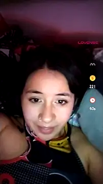 Snapshot of Annie_loveer chatting on 07/01/26, 05:09 Annie loveer online show from 07/01/26, 05:09