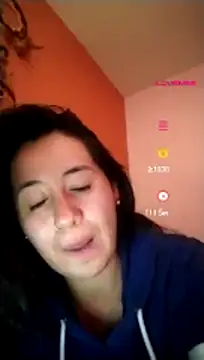 Snapshot of Annie_loveer chatting on 07/07/26, 06:47 Annie loveer online show from 07/07/26, 06:47