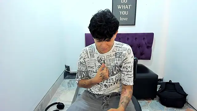 Favpussyboy online show from 05/11/26, 11:05
