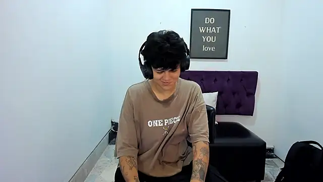 Favpussyboy online show from 05/13/26, 11:18