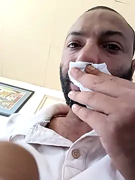 Snapshot of Camodick chatting on 01/15/26, 12:43 Camodick online show from 01/15/26, 12:43