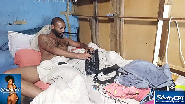 Snapshot of Camodick chatting on 02/25/26, 03:27 Camodick online show from 02/25/26, 03:27