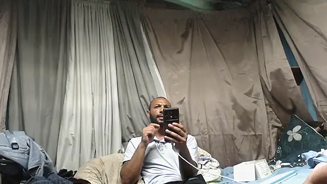 Snapshot of Camodick chatting on 03/16/26, 05:50 Camodick online show from 03/16/26, 05:50