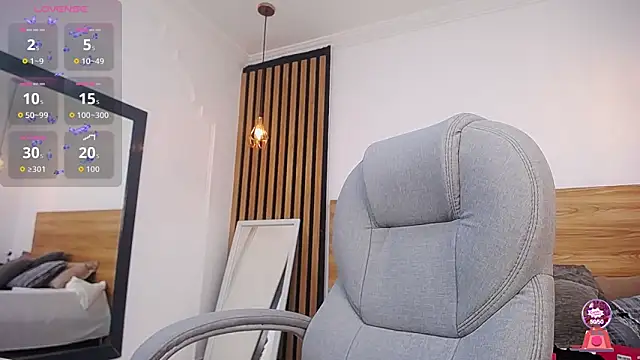 alexa forbes  online show from 06/05/26, 03:46