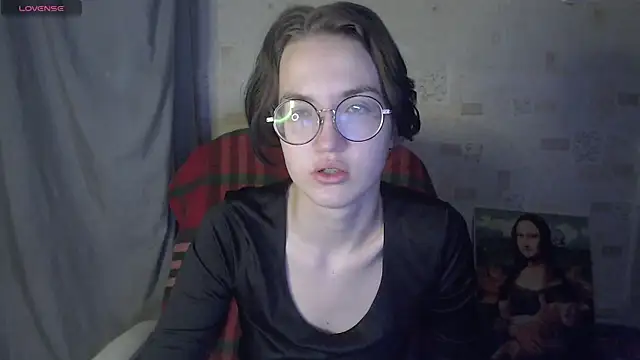 Snapshot of Alessa_Kiss chatting on 06/29/26, 11:21 Alessa Kiss online show from 06/29/26, 11:21