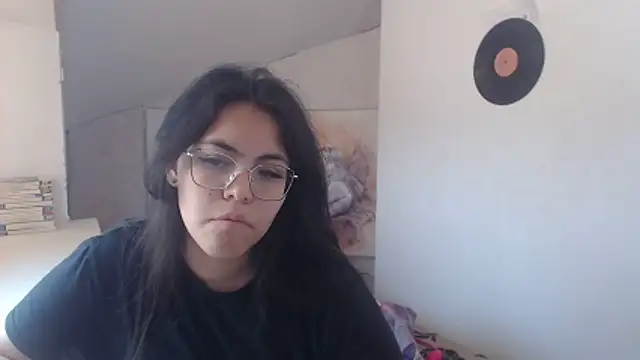 Snapshot of Anda_here chatting on 06/11/26, 04:10 Anda here online show from 06/11/26, 04:10