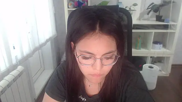 Snapshot of Anda_here chatting on 06/18/26, 10:09 Anda here online show from 06/18/26, 10:09