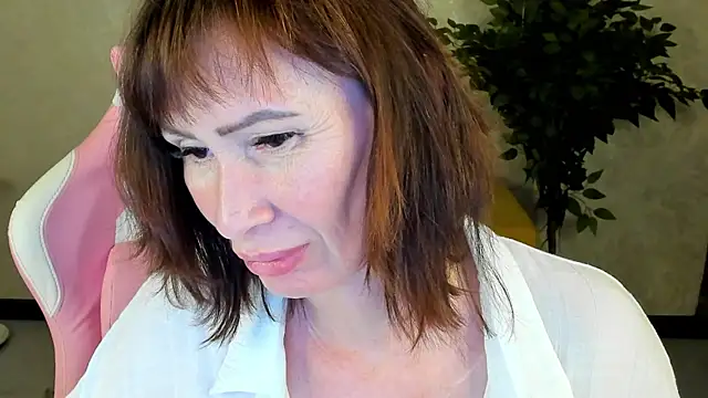 Snapshot of gracekellyyy chatting on 06/04/26, 04:24 gracekellyyy online show from 06/04/26, 04:24