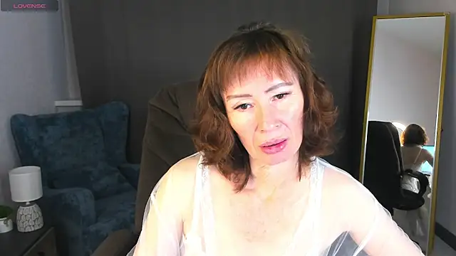 Snapshot of gracekellyyy chatting on 06/08/26, 04:24 gracekellyyy online show from 06/08/26, 04:24