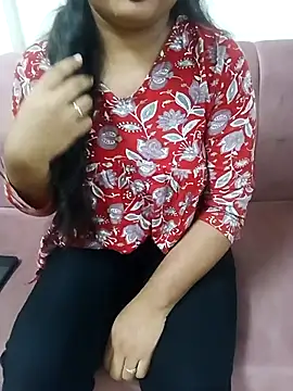 Snapshot of ritika_sharma1 chatting on 05/07/26, 05:51 ritika sharma1 online show from 05/07/26, 05:51