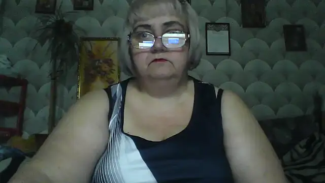 MarinaFarina53 online show from 05/31/26, 06:42