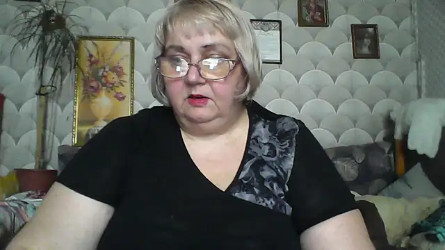 MarinaFarina53 online show from 06/03/26, 10:40