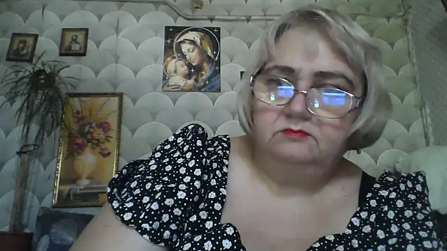 MarinaFarina53 online show from 06/11/26, 05:38