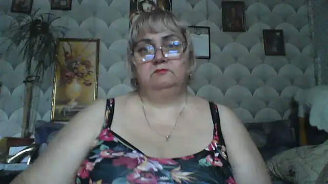 MarinaFarina53 online show from 06/21/26, 09:45