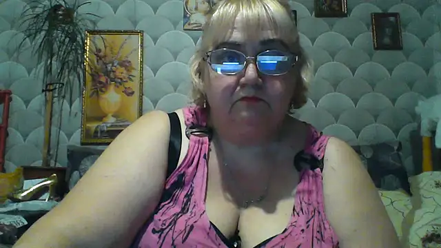 MarinaFarina53 online show from 06/24/26, 05:56