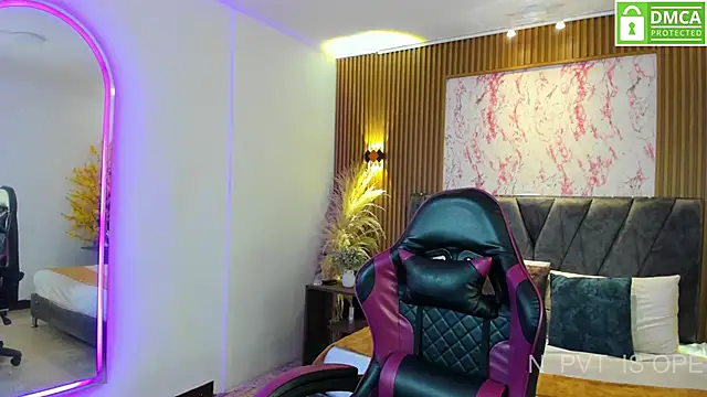 Aisha Vex online show from 06/11/26, 06:39