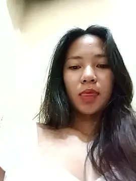 Snapshot of Trecia14 chatting on 05/09/26, 03:45 Trecia14 online show from 05/09/26, 03:45