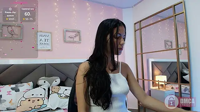 Snapshot of mari_pinkk chatting on 05/10/26, 08:47 mari pinkk online show from 05/10/26, 08:47