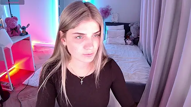 Snapshot of Leri_One chatting on 05/12/26, 06:43 Leri One online show from 05/12/26, 06:43