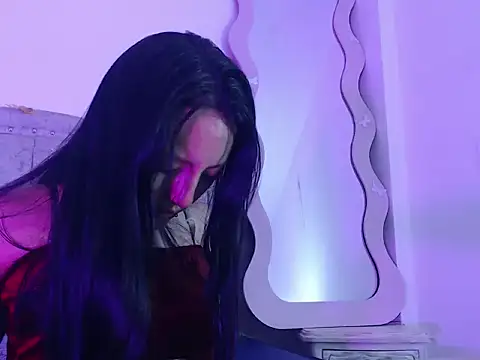 dulcegreyx online show from 05/13/26, 11:44