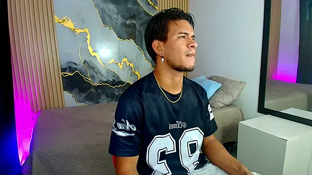 JacobWolf   online show from 06/11/26, 07:45