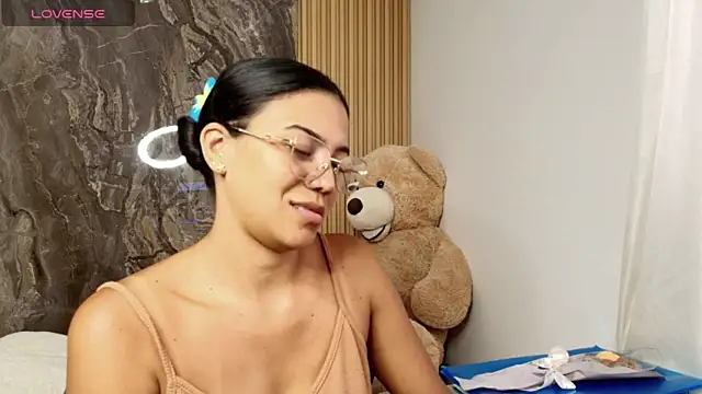 sun cute online show from 05/11/26, 10:40