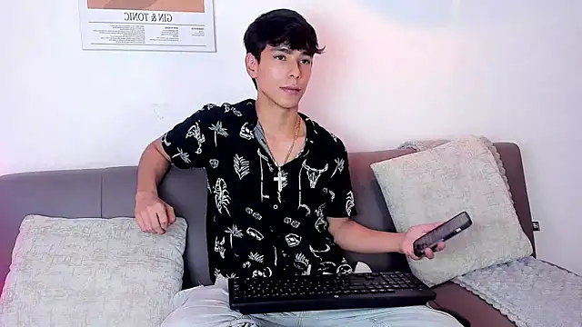Snapshot of jacob_colliins chatting on 05/08/26, 03:01 jacob colliins online show from 05/08/26, 03:01