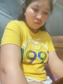 Snapshot of Ingrid_squirt chatting on 05/13/26, 02:14 Ingrid squirt online show from 05/13/26, 02:14