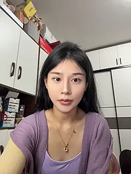 Snapshot of cuteluky18 chatting on 06/01/26, 01:46 cuteluky18 online show from 06/01/26, 01:46