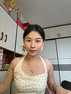 Snapshot of cuteluky18 chatting on 06/06/26, 09:14 cuteluky18 online show from 06/06/26, 09:14