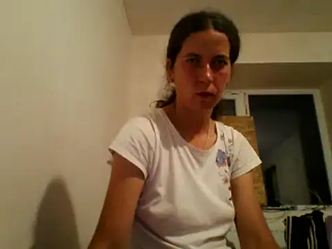 Snapshot of DanicaFey chatting on 07/02/26, 06:47 DanicaFey online show from 07/02/26, 06:47