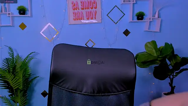Snapshot of shadow_kiss_ chatting on 07/10/26, 08:40 shadow kiss online show from 07/10/26, 08:40
