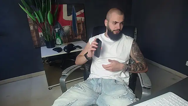 OscarWillss online show from 06/17/26, 04:37