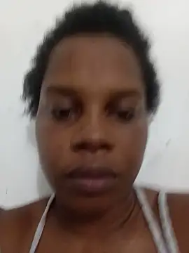 Snapshot of momspretty chatting on 05/30/26, 04:26 momspretty online show from 05/30/26, 04:26