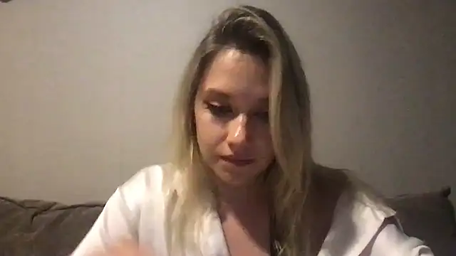 Snapshot of Precious_Eva chatting on 05/09/26, 12:54 Precious Eva online show from 05/09/26, 12:54