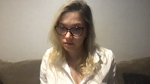 Snapshot of Precious_Eva chatting on 05/14/26, 01:07 Precious Eva online show from 05/14/26, 01:07