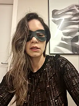 Snapshot of Iamsafada chatting on 05/12/26, 11:02 Iamsafada online show from 05/12/26, 11:02