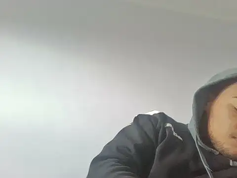 Snapshot of ScentedGetting chatting on 05/12/26, 10:23 ScentedGetting online show from 05/12/26, 10:23