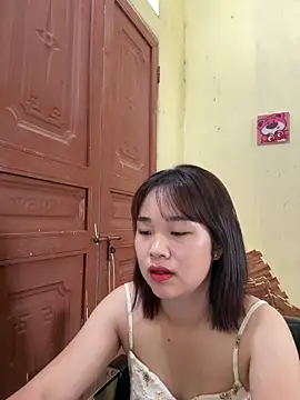 Snapshot of Lili_019 chatting on 06/02/26, 04:25 Lili 019 online show from 06/02/26, 04:25