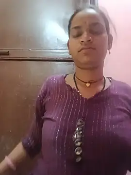 Snapshot of NENA_INDIAN_PUSSY chatting on 06/19/26, 06:45 NENA INDIAN PUSSY online show from 06/19/26, 06:45